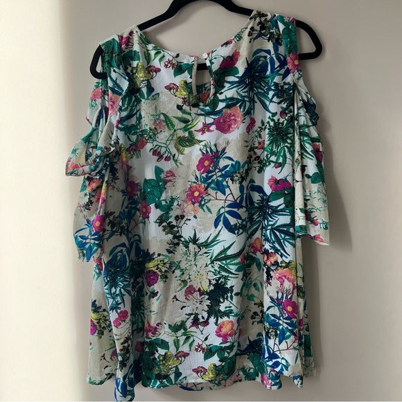 Mandee cold shoulder floral and white ruffle short sleeve blouse women’s 2XL - Picture 9 of 10